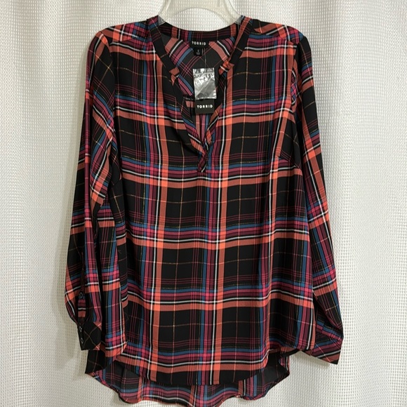 torrid Tops - NWT Torrrid plaid top. Size 12